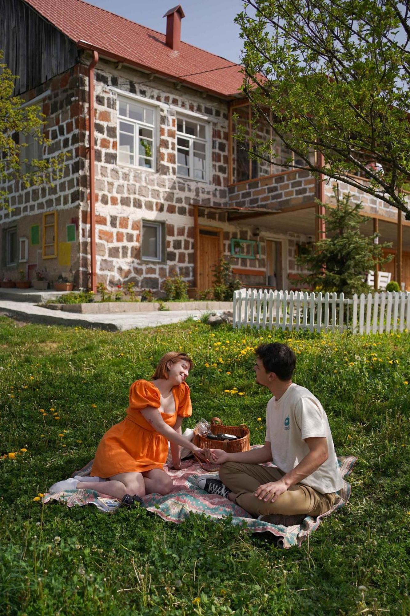 Chamich Guesthouse Debed 外观 照片