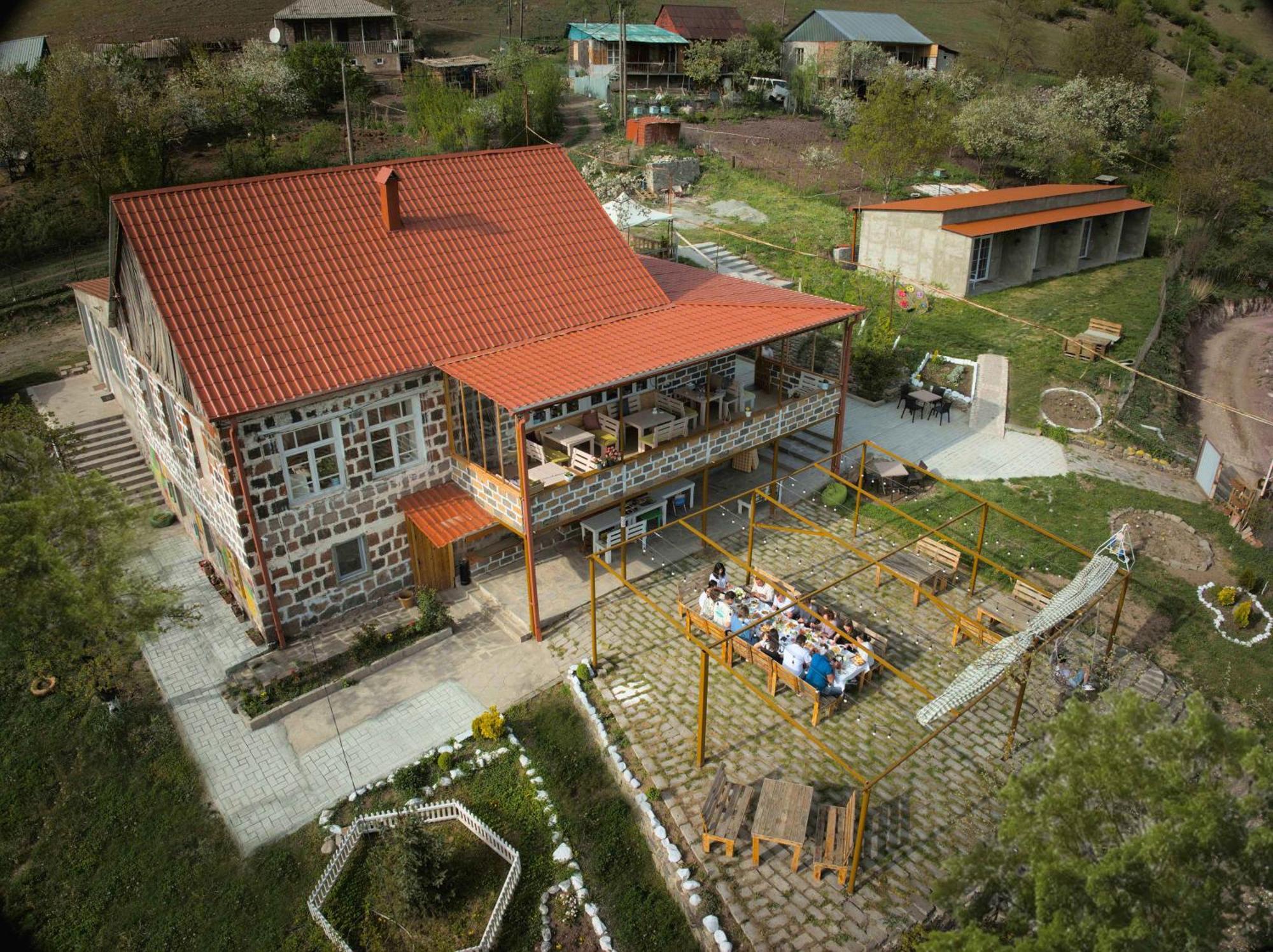 Chamich Guesthouse Debed 外观 照片